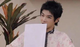 吃瓜娱乐圈博主是谁啊视频,揭秘其神秘身份与热门视频背后的故事